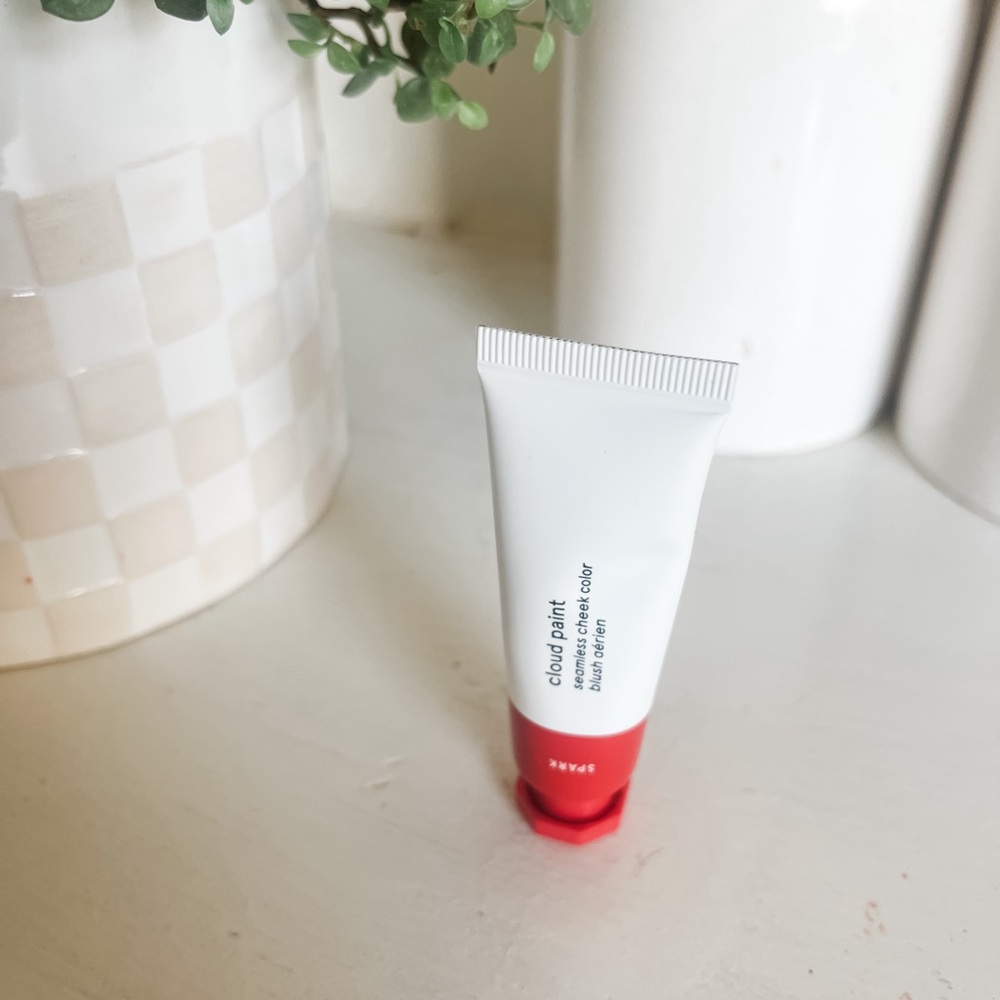 Glossier cloud paint SPARK color